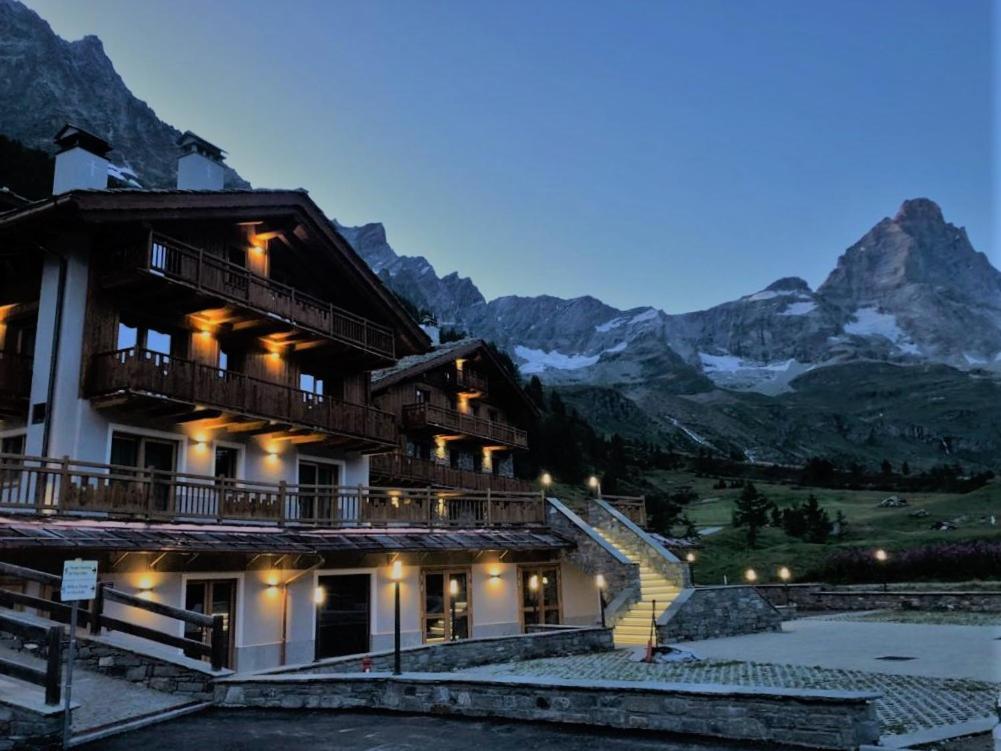 3 Chalets Aparthotel Breuil-Cervinia Eksteriør bilde